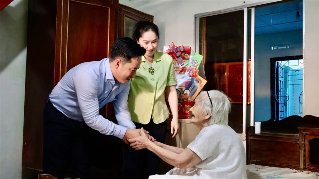 anh tin bai